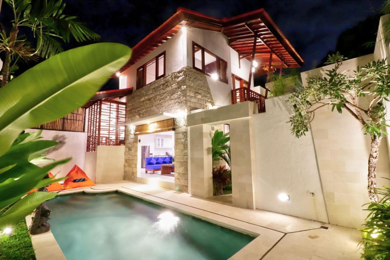 Villa COSMO, Seminyak Exteriör bild